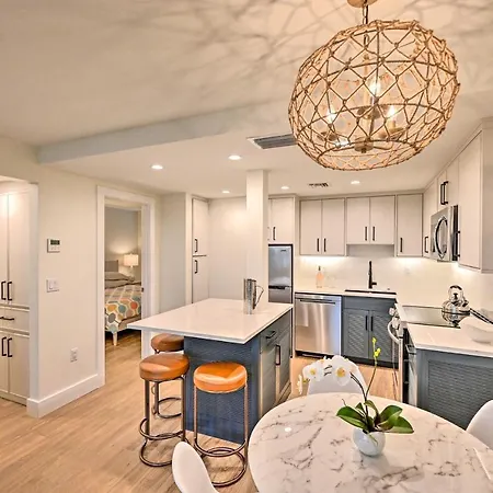 Luxe Naples Escape Walk To Beach And Downtown! Exterior photo