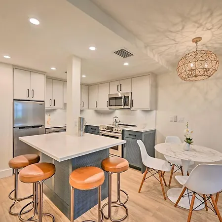 Luxe Naples Escape Walk To Beach And Downtown! Exterior photo